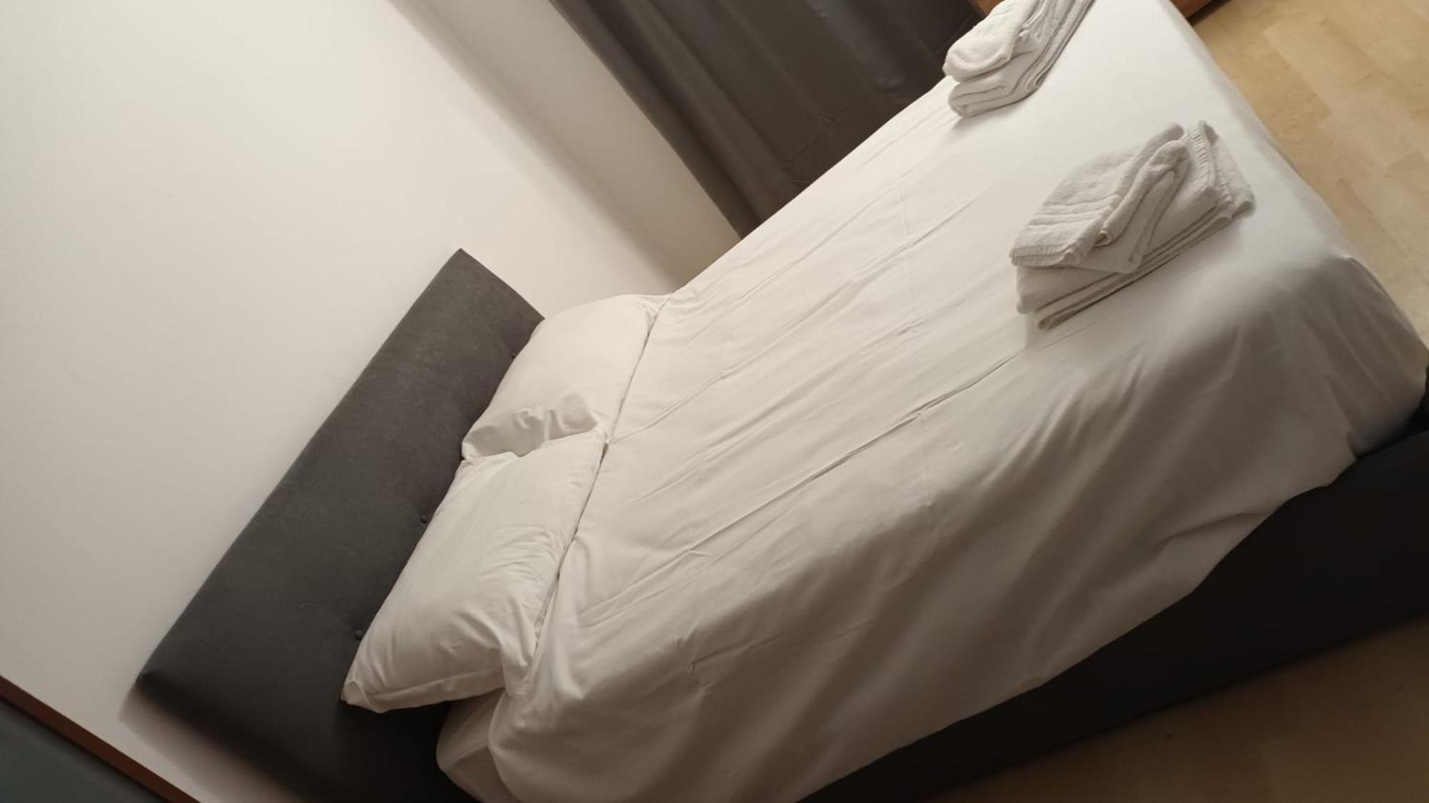 Ferienwohnung Casa N 1 Con Parcheggio Privato E Colonnina Ricarica Livorno Exterior foto