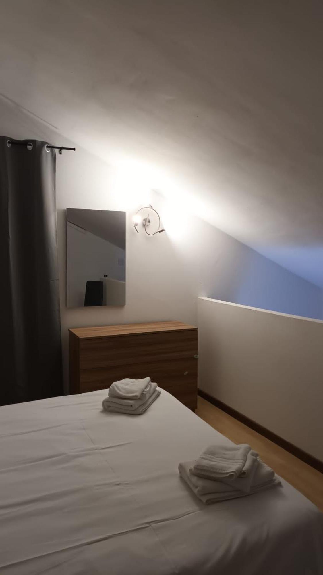 Ferienwohnung Casa N 1 Con Parcheggio Privato E Colonnina Ricarica Livorno Exterior foto