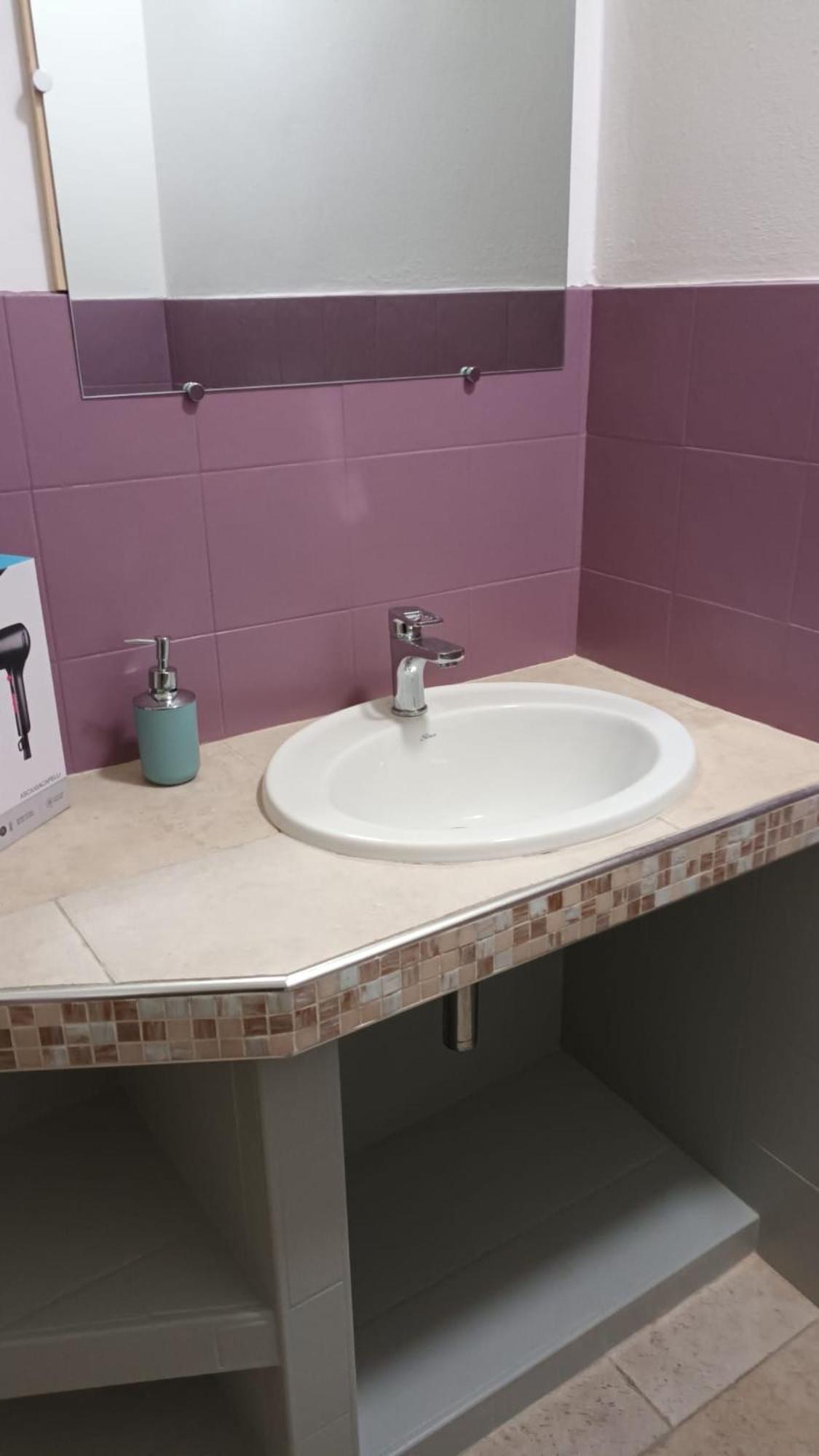 Ferienwohnung Casa N 1 Con Parcheggio Privato E Colonnina Ricarica Livorno Exterior foto